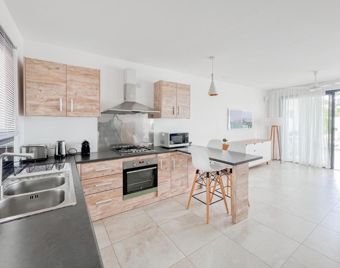 Residence Celestial - Premium 3 Bedrooms Villa With Volcanic Stone Pool Гранд-Бэй Экстерьер фото