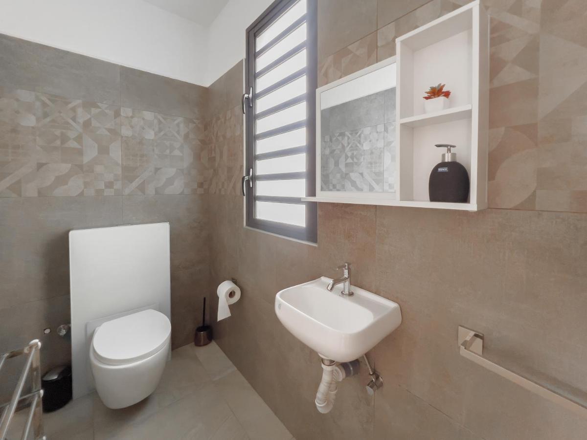 Residence Celestial - Premium 3 Bedrooms Villa With Volcanic Stone Pool Гранд-Бэй Экстерьер фото