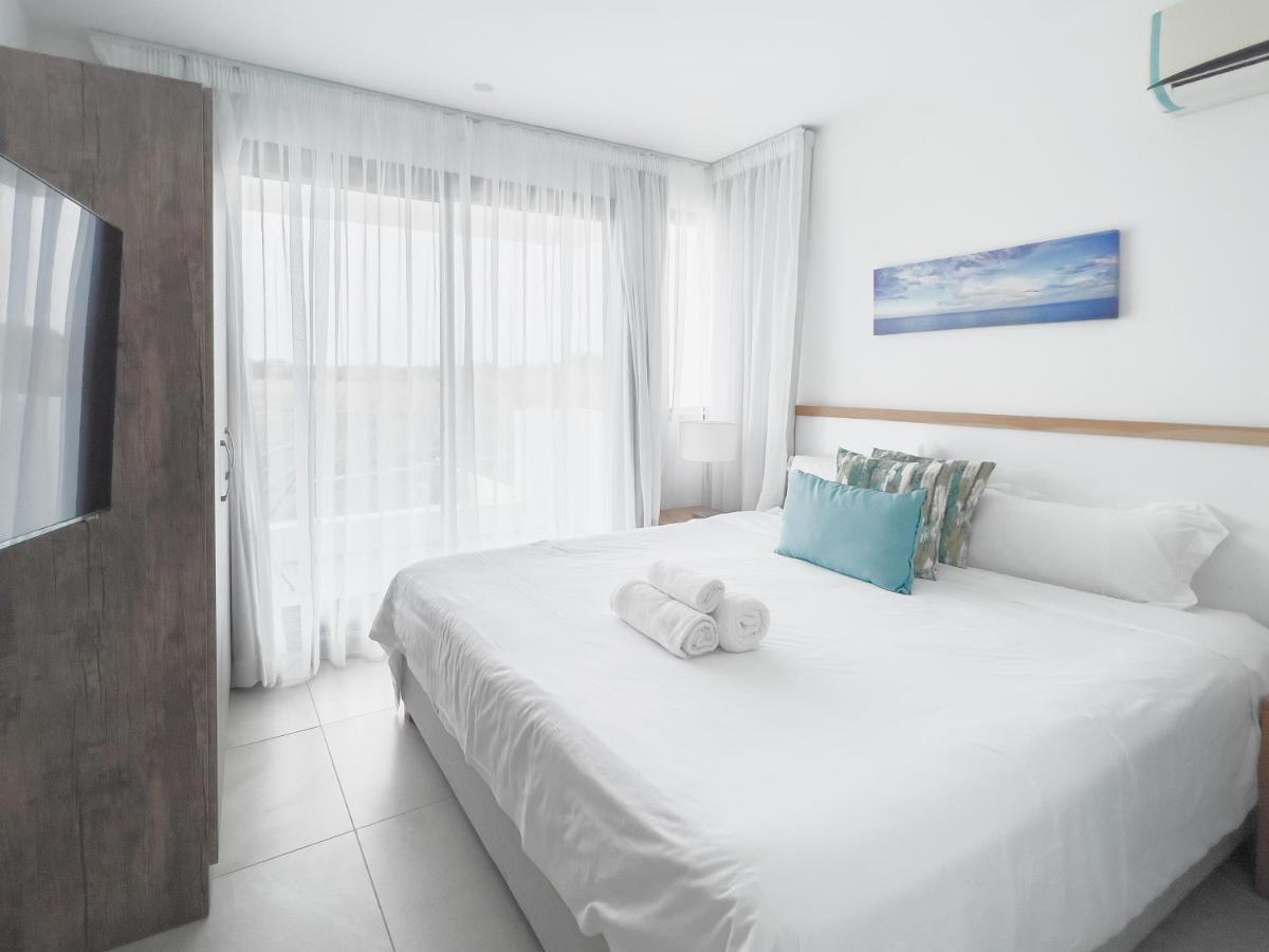 Residence Celestial - Premium 3 Bedrooms Villa With Volcanic Stone Pool Гранд-Бэй Экстерьер фото